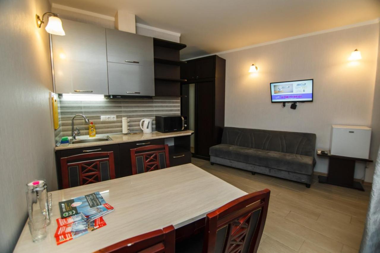 Rezal Plaza Batumi Apartment ภายนอก รูปภาพ