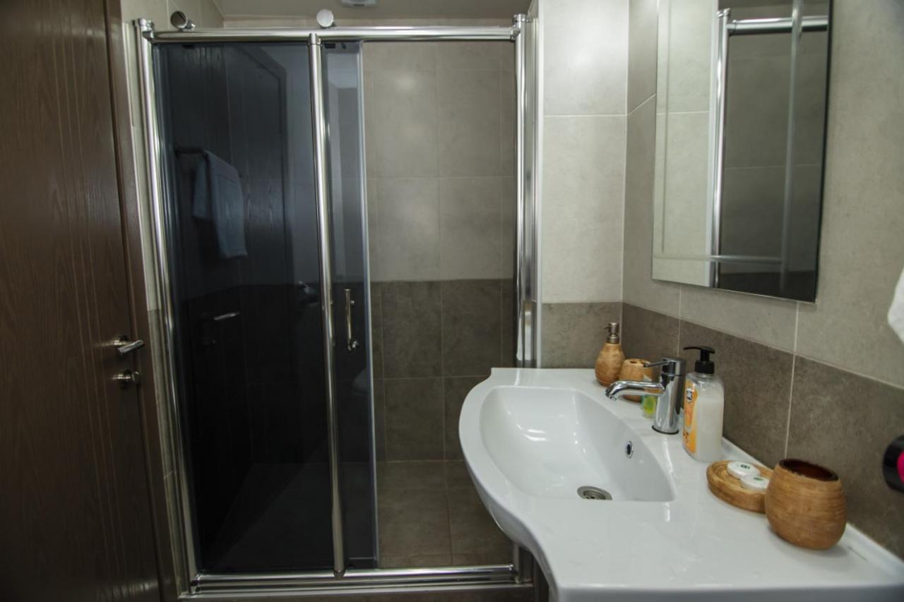 Rezal Plaza Batumi Apartment ภายนอก รูปภาพ